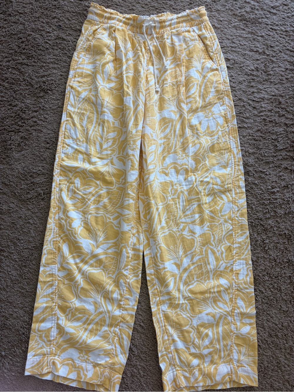 NWOT barrel floral pants